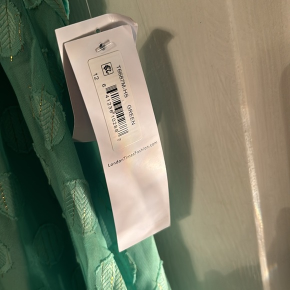 London Times Dress - Picture 5 of 11